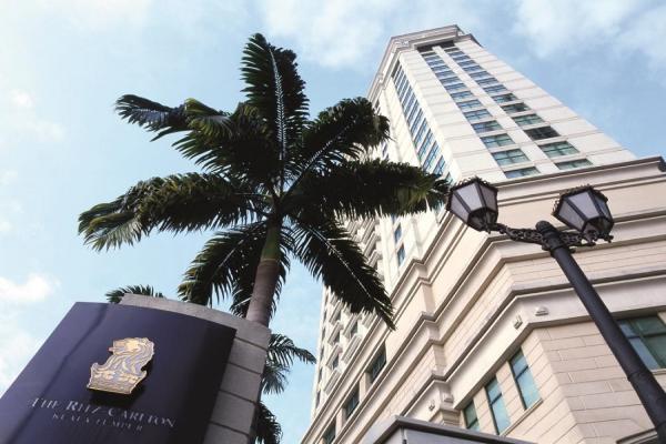 هتل ریتز کارلتون مالزی + تصاویر