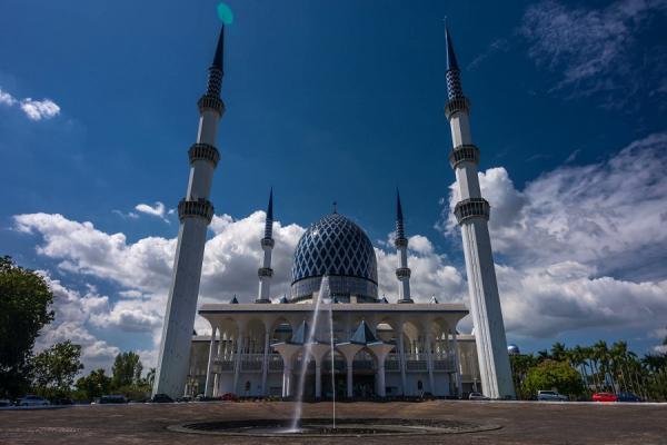مسجد سلطان صلاح الدین عبدالعزیز شاه کوالالامپور + تصاویر