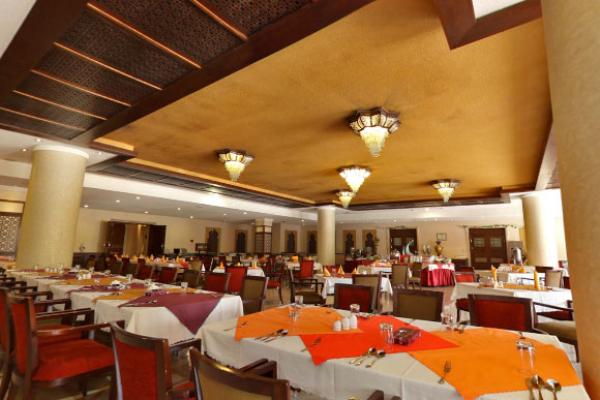  Parsian Yazd Safaiyeh Hotel 