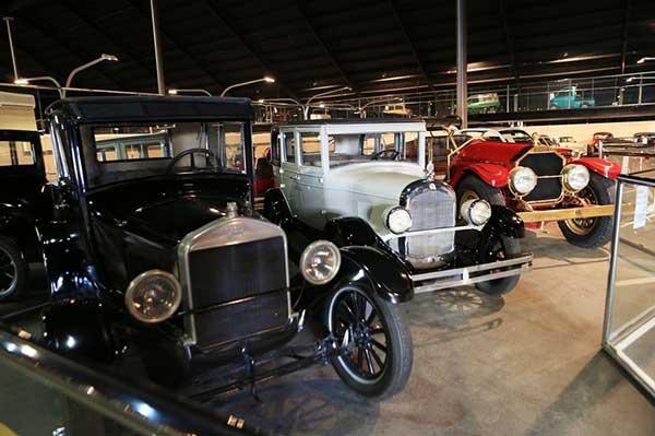 موزه اتومبیل امیریت نیشونل دبی EMIRATES NATIONAL AUTO MUSEUM