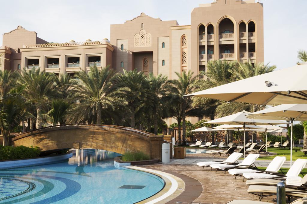 امکانات هتل کاخ امارات