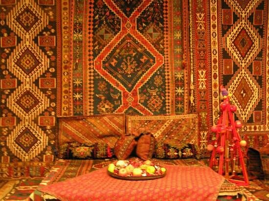 تاریخ موزه فرش باکو 