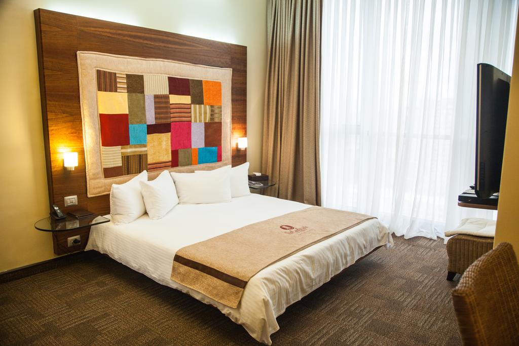 اتاق های هتل لندمارک باکو