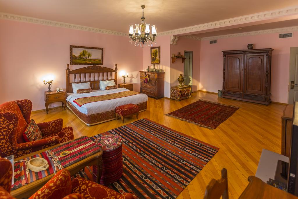 اتاق های هتل کاسپین پالاس باکو