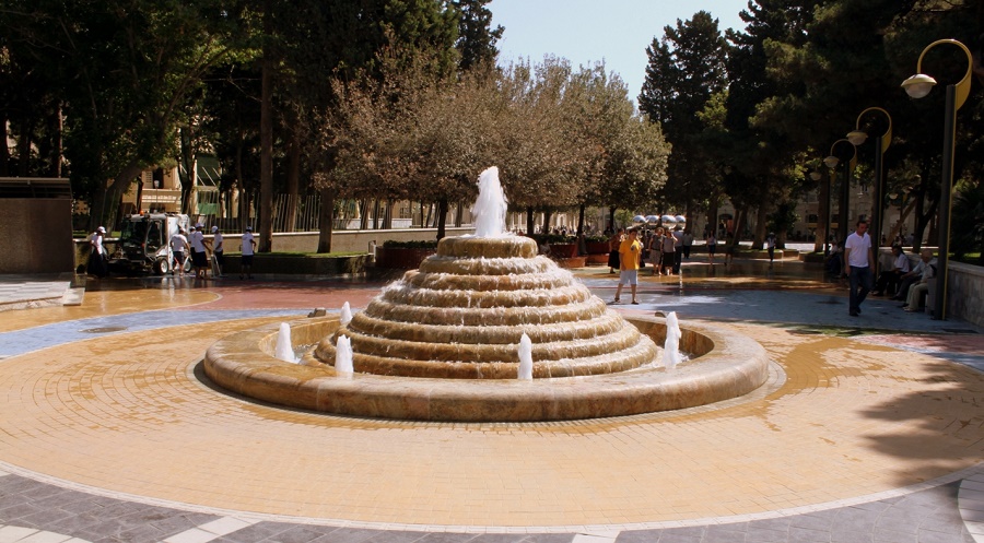 میدان فانتین باکو