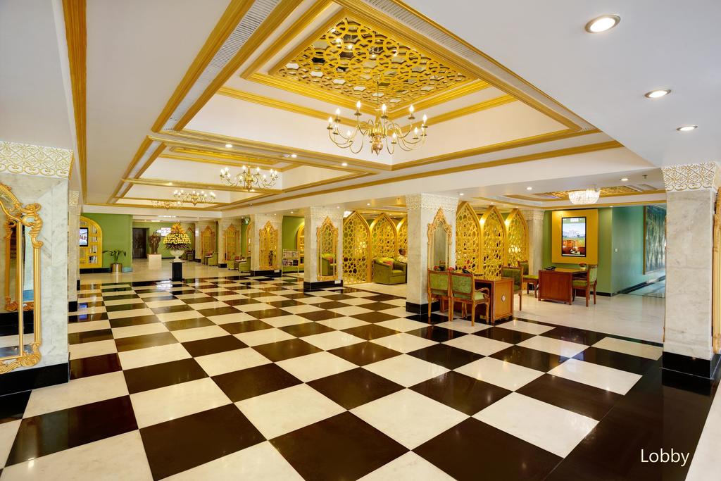 هتل کلارکس شیراز آگرا