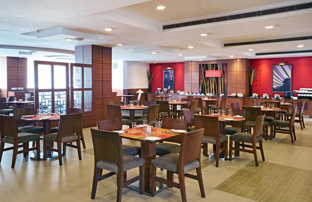 رستوران ها و امکانات رفاهی هتل پریمیر این دهلی هند