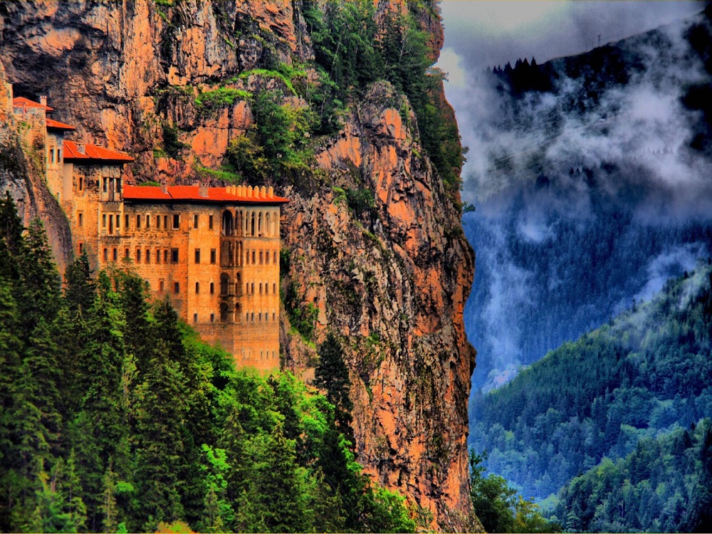 صومعه زیبای سوملا ترکیه
