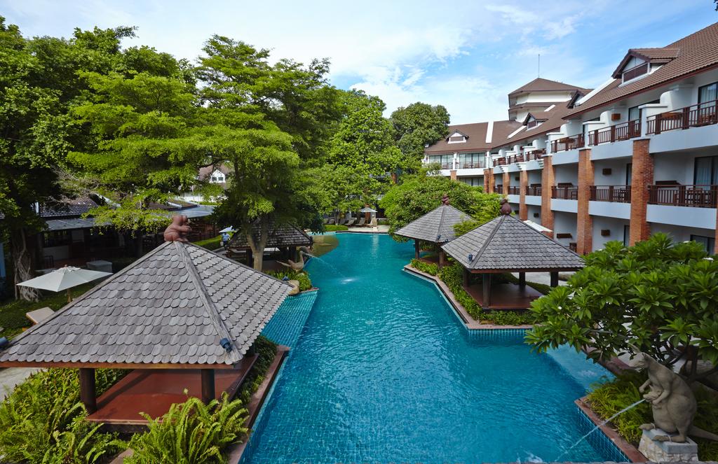 رستوران ها و امکانات رفاهی هتل وودلندز پاتایا تایلند