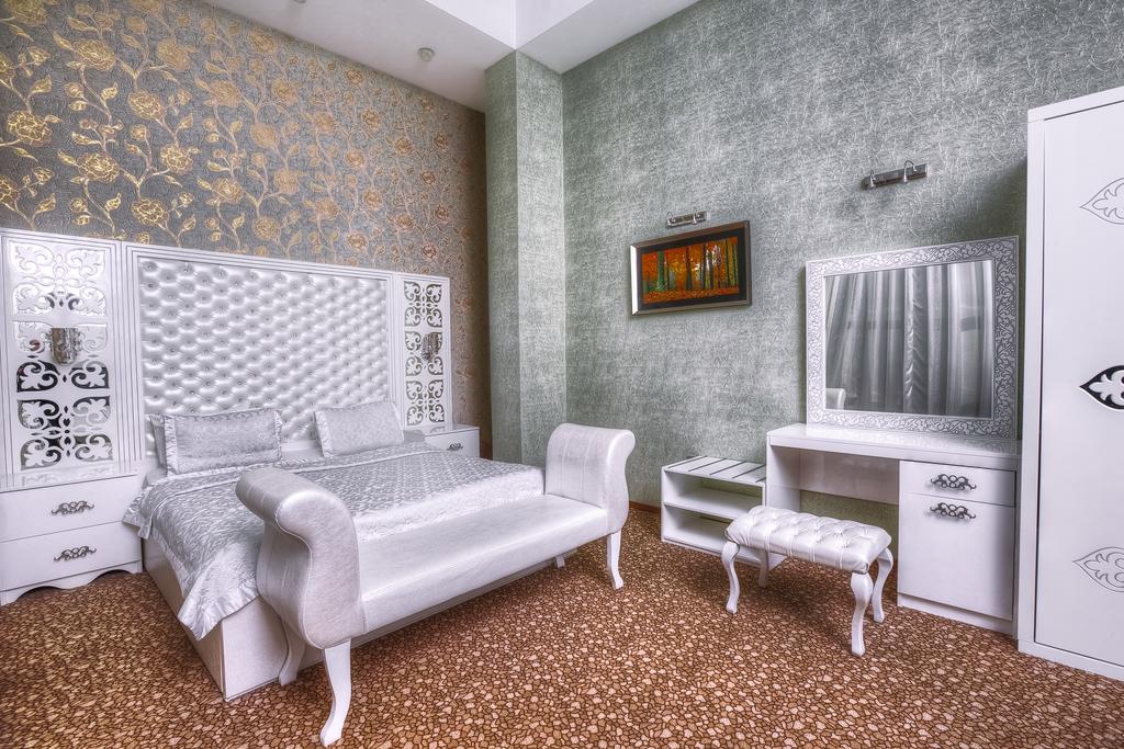 اتاق های هتل ادمیرال باکو