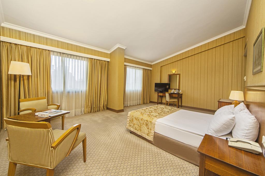 اتاق های هتل گرند اوزتانیک استانبول