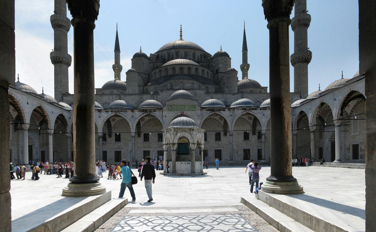 قوانین بازدید از مسجد آبی استانبول