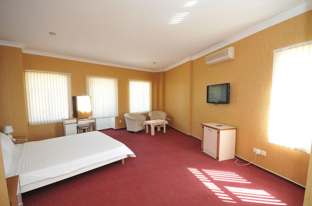 اتاق های هتل کیچیک گالا باکو