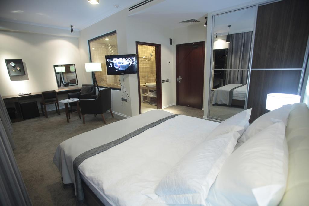 اتاق های هتل سیتادل ناریکالا تفلیس گرجستان