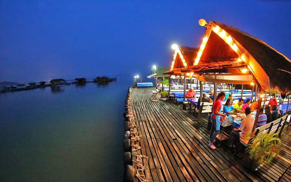 رستوران شناور غذاهای دریایی بانگ مود پوکت
