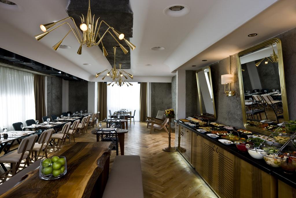 رستوران ها و امکانات رفاهی هتل مارمارا شیشلی استانبول