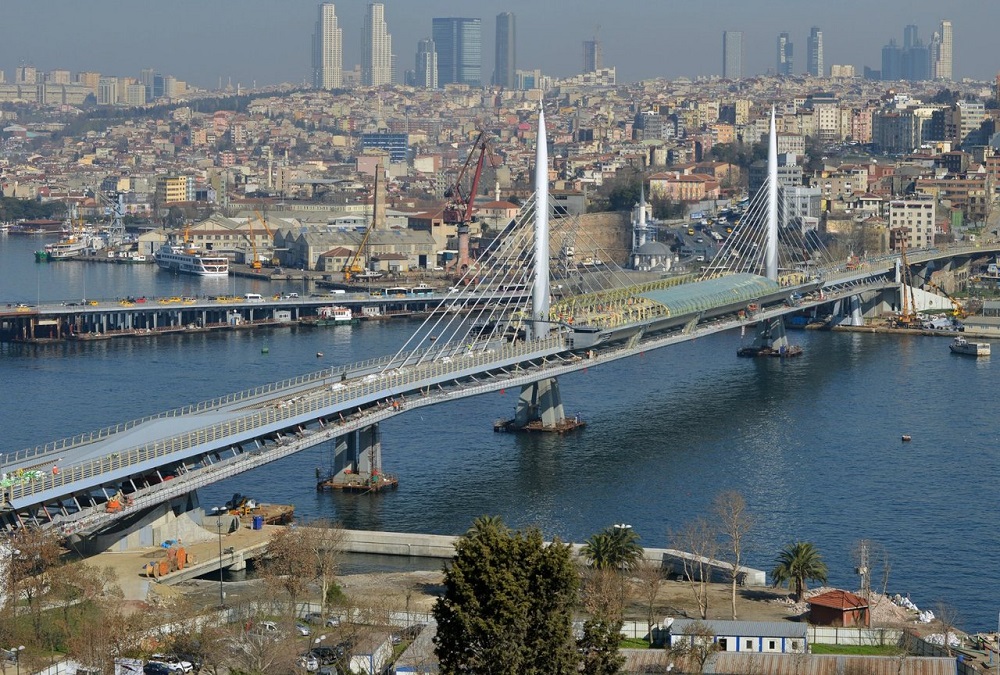 پل متروی ‏گلدن هورن استانبول