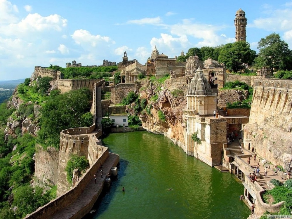 بهترین زمان برای بازدید از قلعه چیتورگاه در هند