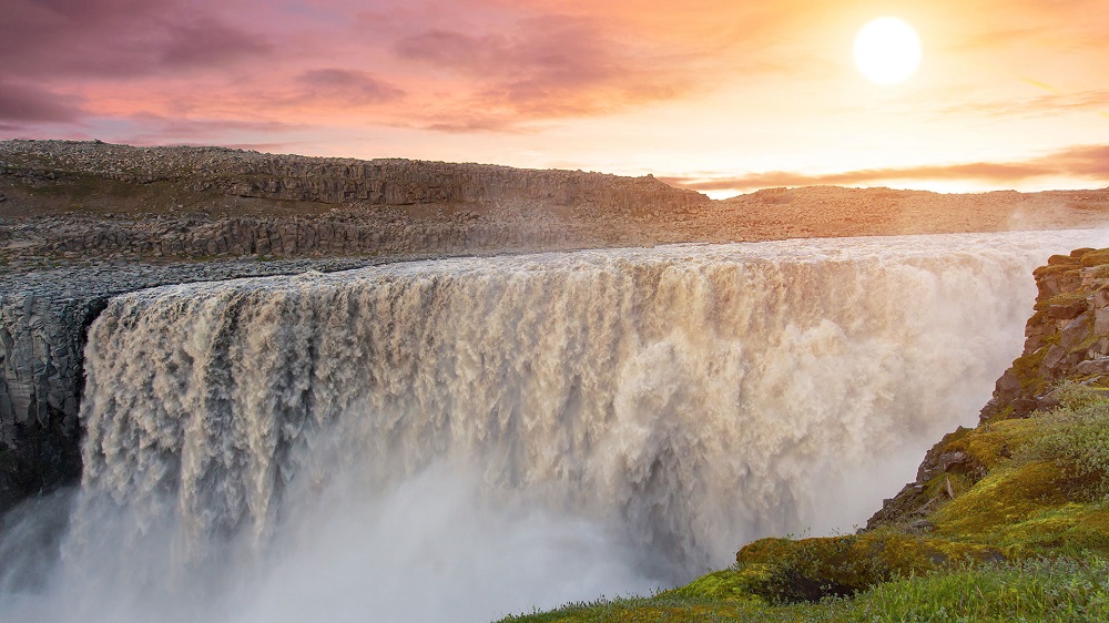 آبشار دتیفوس ایسلند