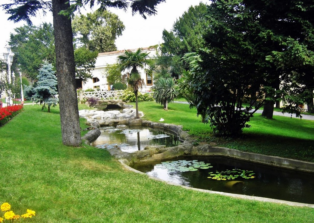 پیک نیک در پارک سلطنتی ییلدیز استانبول