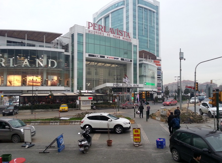 مرکز خرید پرلاویستا استانبول