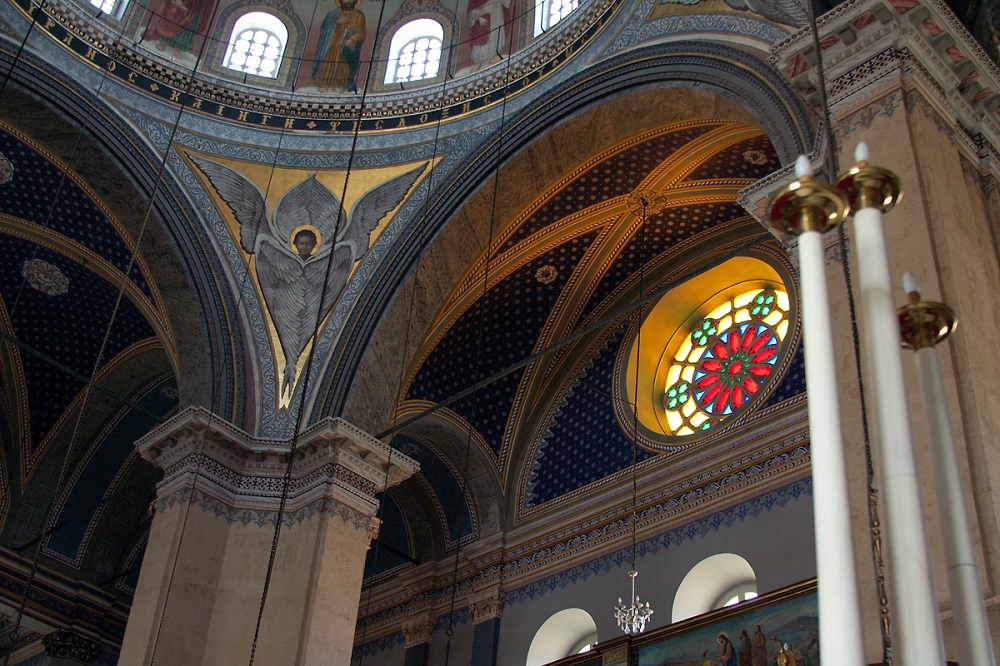معماری کلیسای ارتدکس یونانی سنت ایا تریادا استانبول