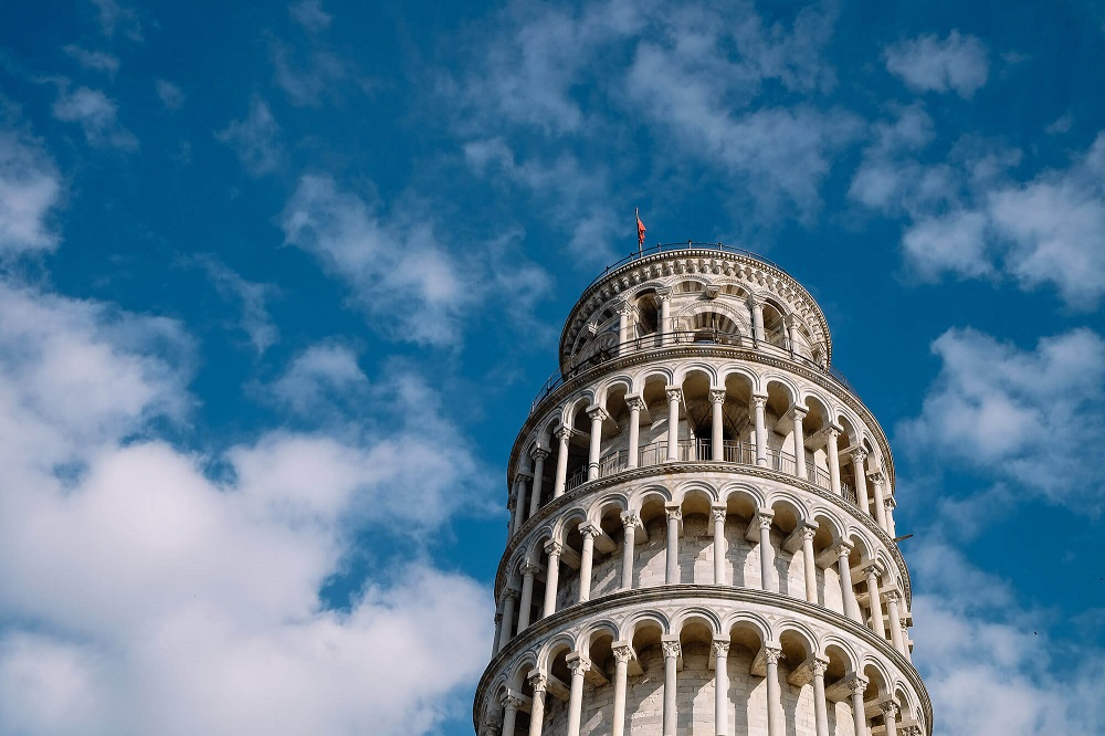 تاریخچه برج کج پیزا در ایتالیا