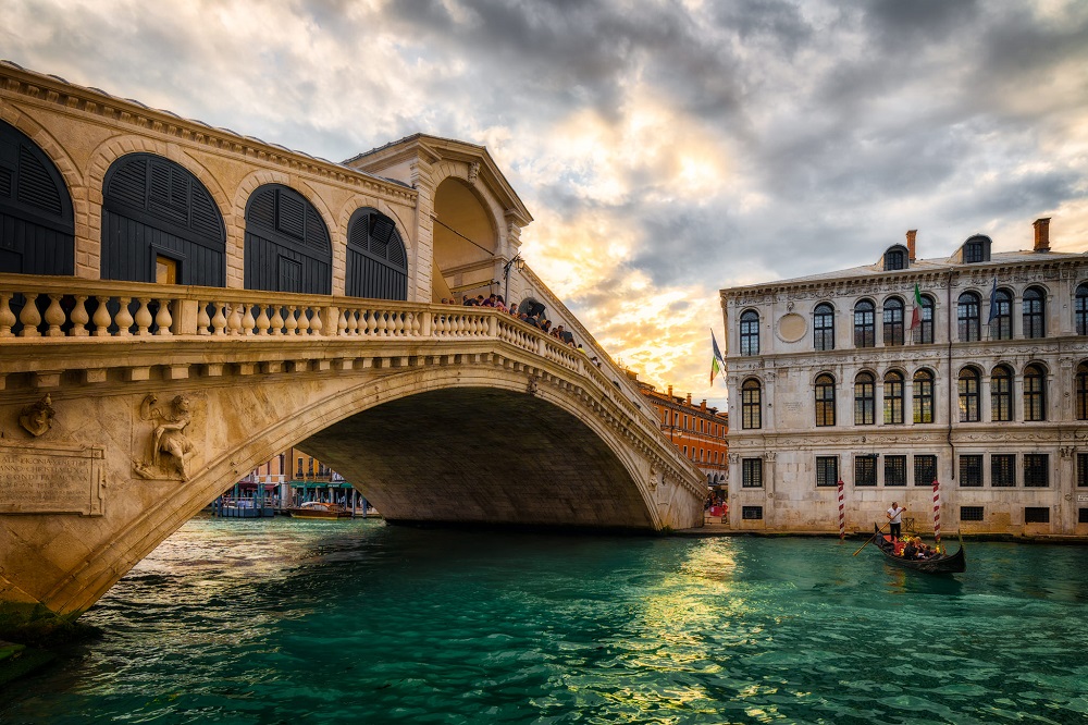 معماری پل ریالتو ونیز در ایتالیا