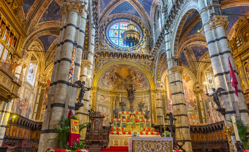 کلیسای جامع سیه نا در ایتالیا 