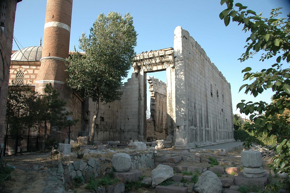 معبد آگوستوس و روم آنکارا