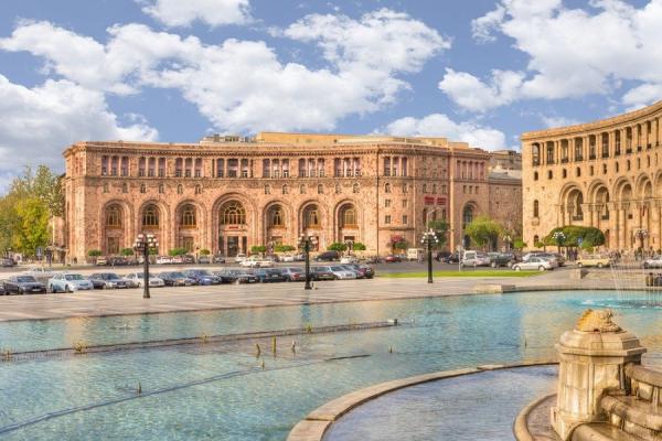 میدان هانرابدوتیان هراپاراگ ارمنستان + تصاویر