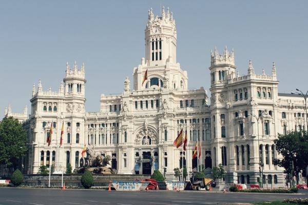 میدان سیبلس در مادرید + تصاویر