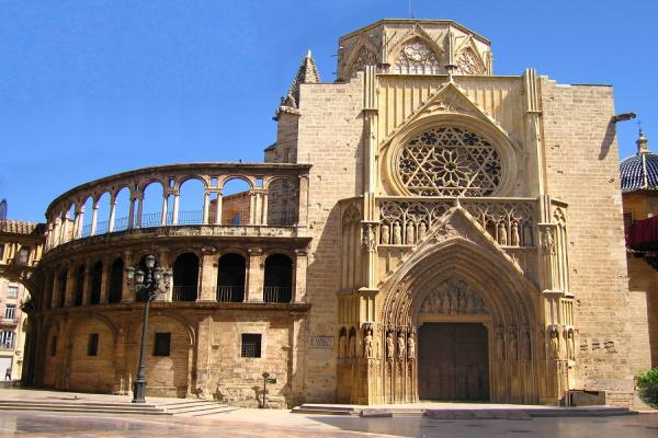 کلیسای جامع مقدس والنسیا + تصاویر
