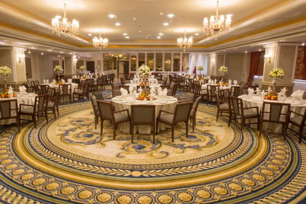 Espinas Palace Hotel Tehran