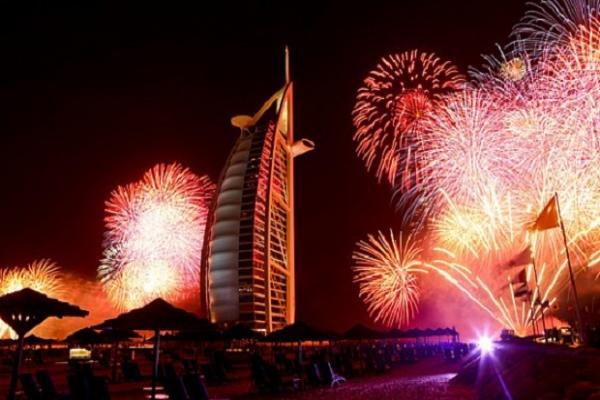 جشن سال نو میلادی در دبی + تصاویر