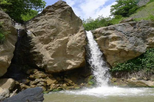 آبشار لارچشمه گیلان + تصاویر