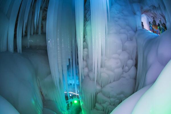 غار یخی نینگو چین + تصاویر