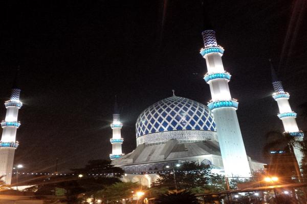  مسجد سلطان صلاح الدین عبدالعزیز شاه کوالالامپور + تصاویر 