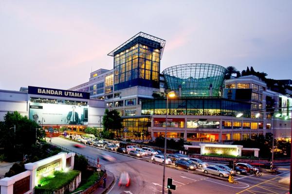 مرکز خرید وان اوتاما کوالالامپور + تصاویر