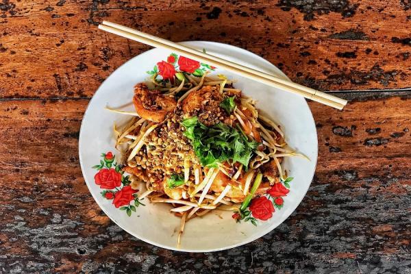 پدتای، محبوبترین غذای تایلندی ها + تصاویر