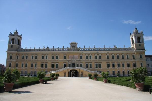 قصر داسال ایتالیا + تصاویر