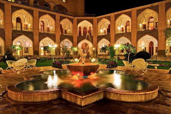  نکاتی که باید هنگام رزرو هتل در نظر بگیرید 