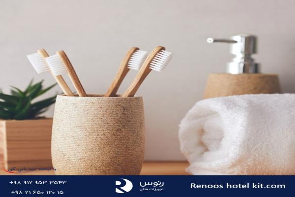 جزییاتی که تجربه اقامت را می سازند اهمیت انتخاب مسواک صابون و حوله حمام هتلی در اتاق مهمان