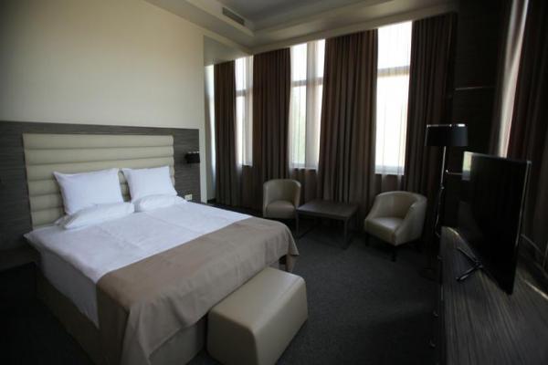  هتل هرازدان ارمنستان (HRAZDAN HOTEL) + تصاویر 