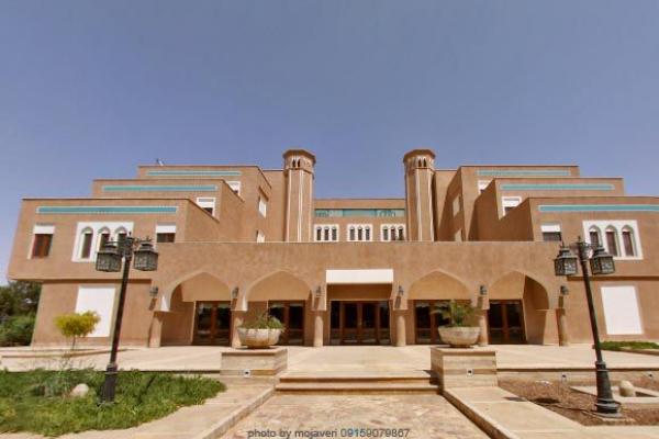Parsian Yazd Safaiyeh Hotel