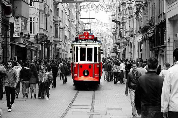  خیابان استقلال استانبول + ویدیو 